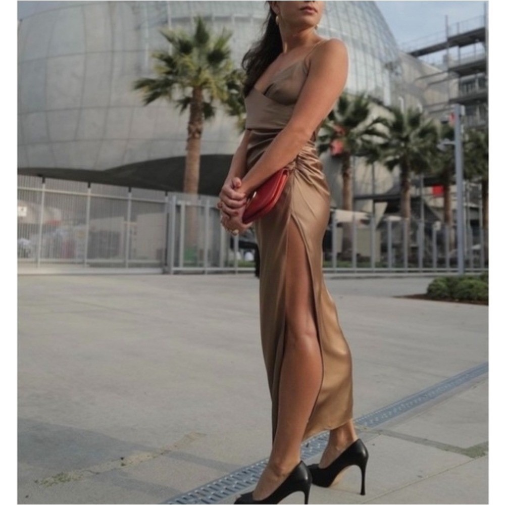 The Sei Strappy Gathered 100% Silk Gown Champagne Satin Women's Size 4 Midi‎